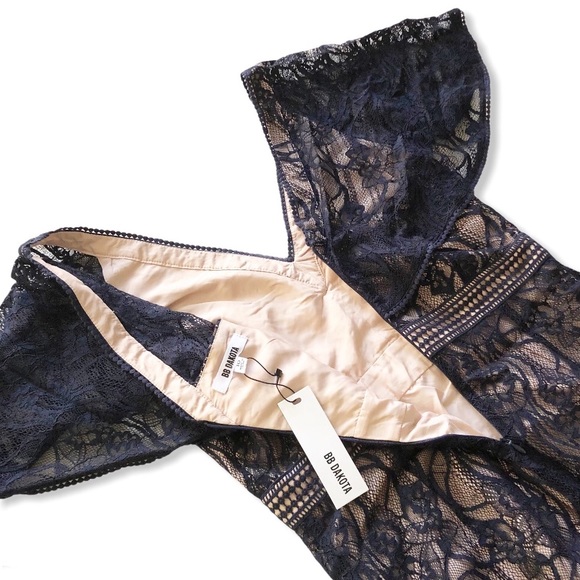 BB DAKOTA x REVOLVE In My Lace Dress - Picture 11 of 13